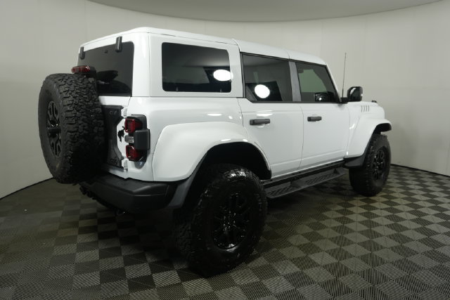 New 2026 Ford Bronco Raptor w/ Interior Carbon Fiber Pack AWD/4WD image 3