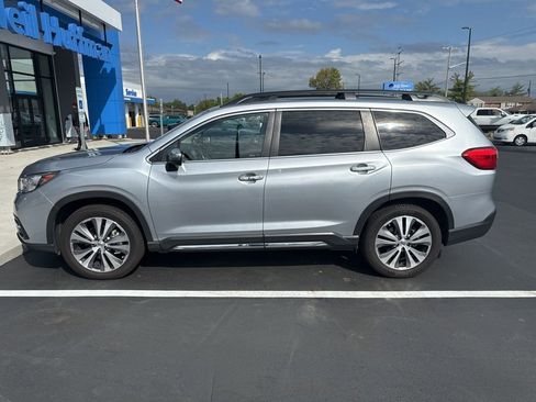 Used 2022 Subaru Ascent Touring image 8