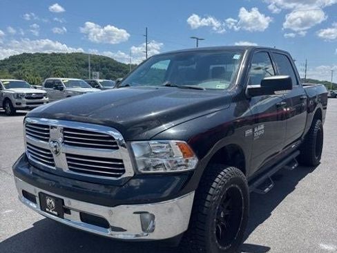 Used 2019 RAM 1500 Big Horn AWD/4WD image 3
