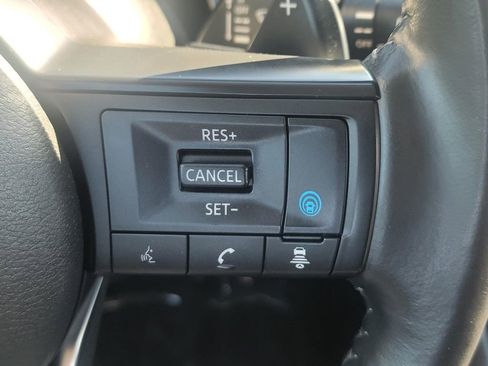 Used 2024 Nissan Pathfinder SV AWD/4WD image 27