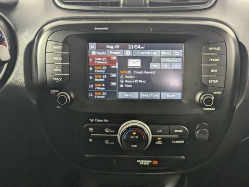Used 2018 Kia Soul w/ Convenience Package FWD image 18