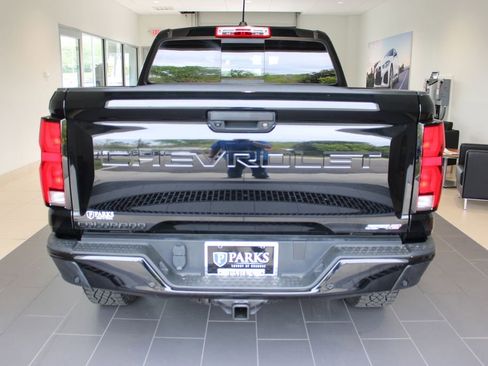 Used 2024 Chevrolet Colorado ZR2 w/ ZR2 Convenience Package III image 28