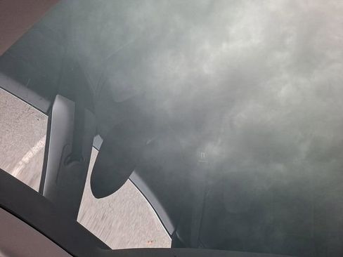 Used 2020 Tesla Model 3 Standard Range Plus image 17