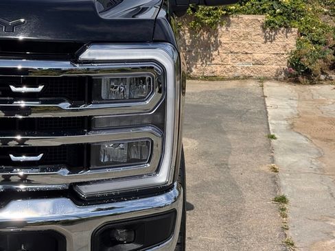 Used 2024 Ford F250 Lariat w/ Chrome Package AWD/4WD image 8