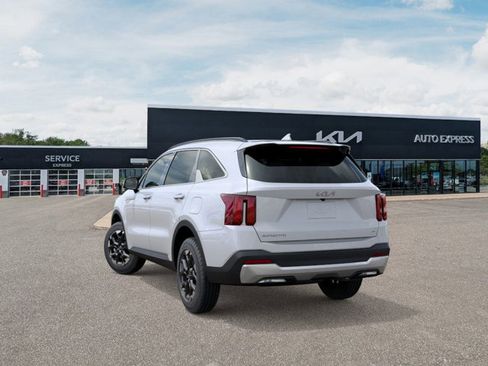 New 2026 Kia Sorento S image 4