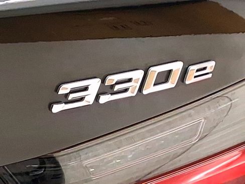 Used 2022 BMW 330e w/ Driving Assistance Package RWD image 22