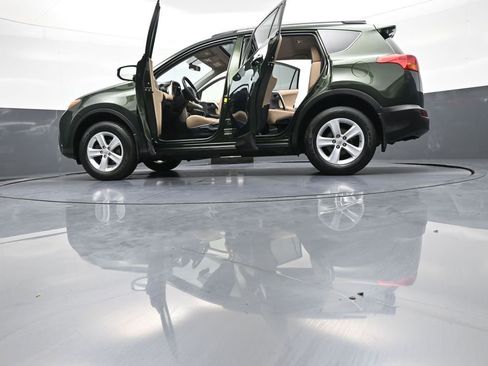 Used 2013 Toyota RAV4 XLE AWD/4WD image 48
