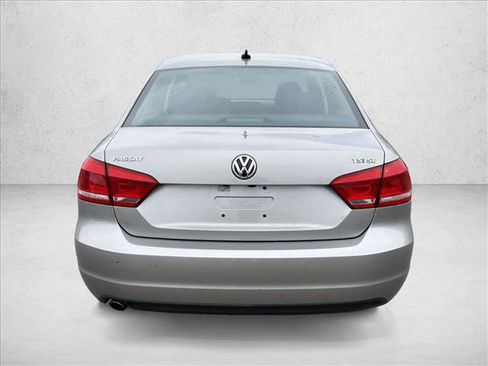 Used 2014 Volkswagen Passat 1.8T SE image 6