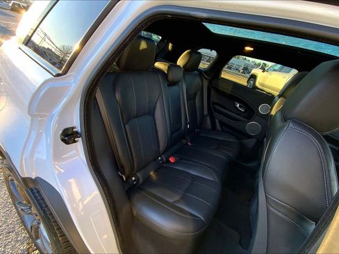 Used 2018 Land Rover Range Rover Evoque Landmark Edition image 18