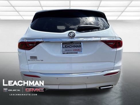 Used 2022 Buick Enclave Essence w/ Experience Buick Package FWD image 5