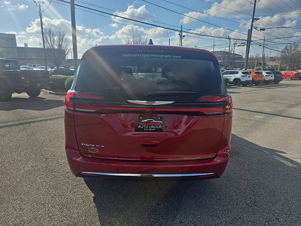 New 2026 Chrysler Pacifica Select FWD image 4