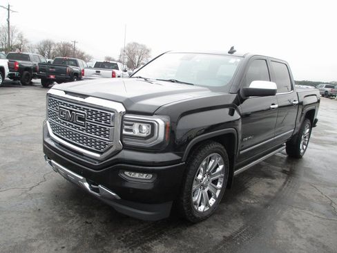 Used 2018 GMC Sierra 1500 Denali w/ Denali Ultimate Package image 12