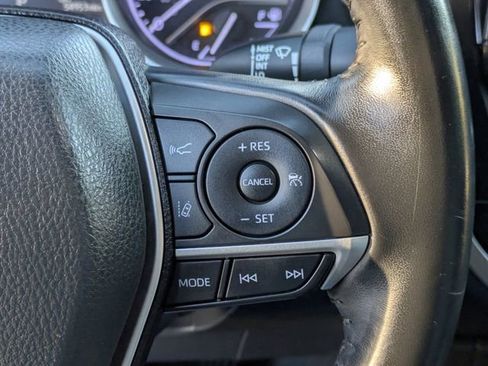 Used 2021 Toyota Camry XLE image 21