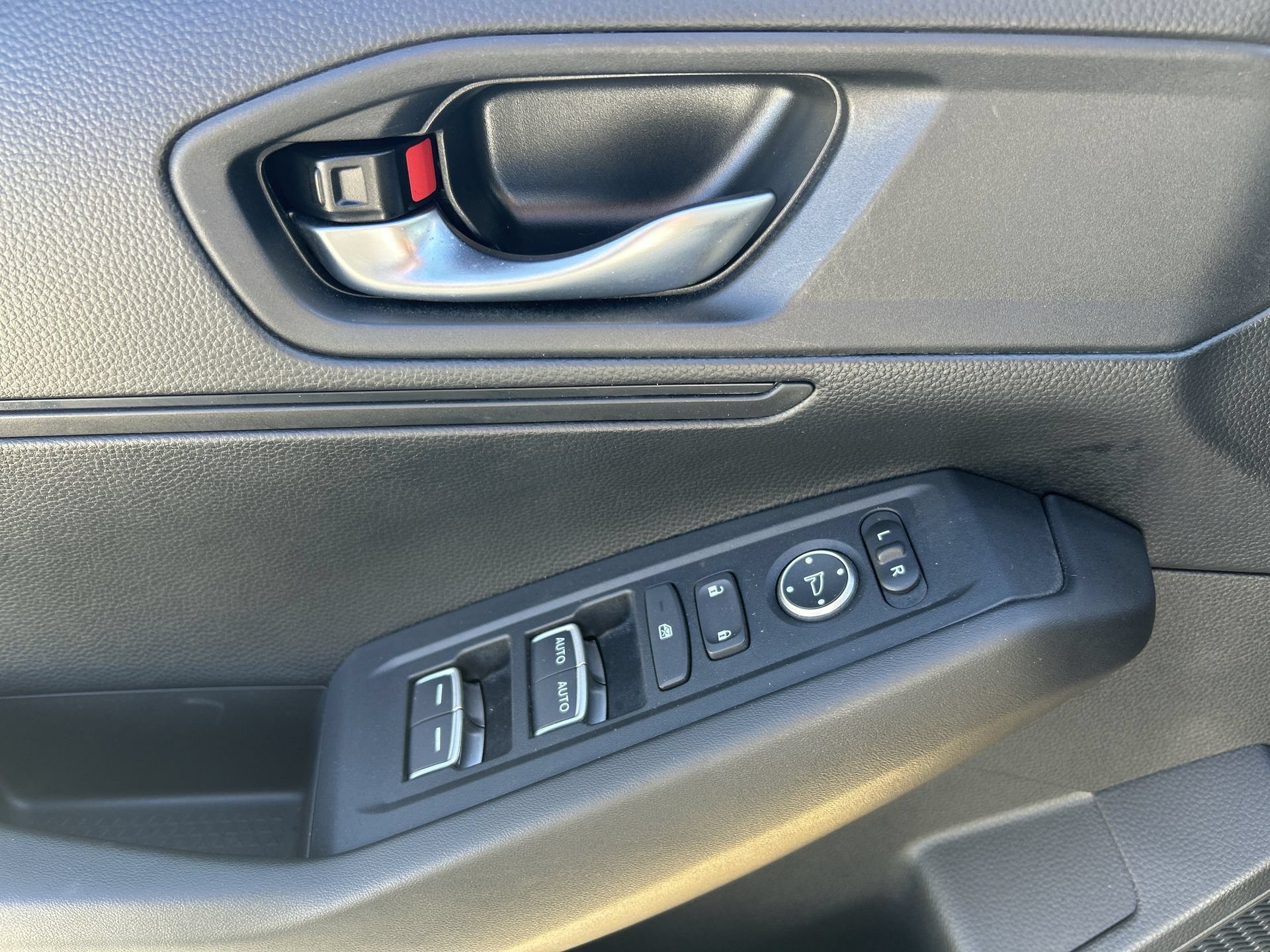 Certified 2025 Honda Accord LX image 15