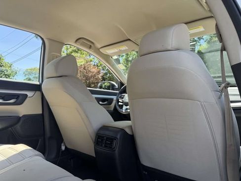 Used 2018 Honda CR-V LX image 16
