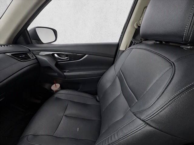 Used 2018 Nissan Rogue SL w/ Premium Package FWD image 13