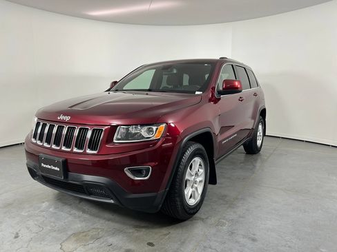 Used 2016 Jeep Grand Cherokee Laredo w/ Quick Order Package 23E AWD/4WD image 1
