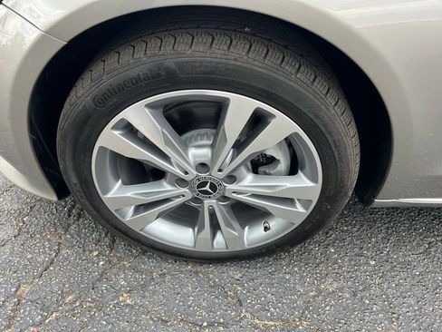 Used 2019 Mercedes-Benz C 300 4MATIC Sedan image 31