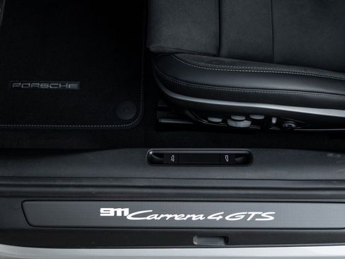 New 2026 Porsche 911 Carrera 4 GTS image 23