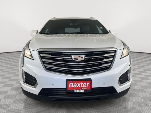 Used 2017 Cadillac XT5 Luxury w/ Driver Awareness Package image 2