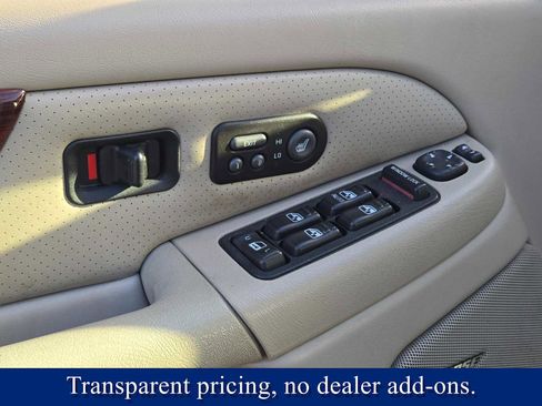 Used 2002 Cadillac Escalade image 19