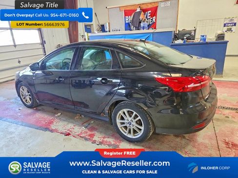Used 2016 Ford Focus SE FWD image 3