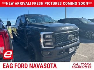 Used 2025 Ford F250 Lariat w/ Lariat Ultimate Package AWD/4WD video 1