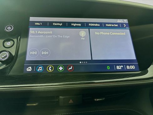 Used 2021 Buick Envision Essence w/ Sport Touring Package FWD image 15