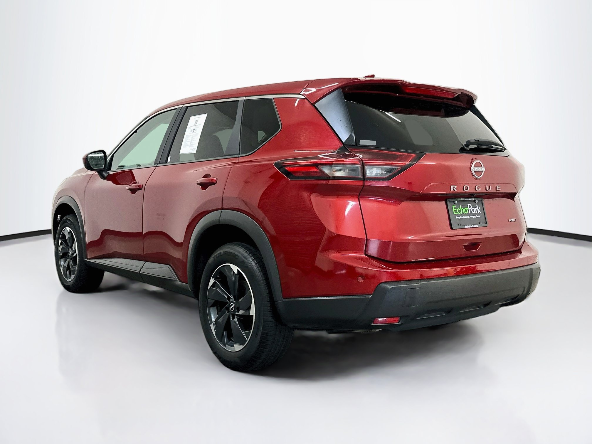 Used 2025 Nissan Rogue SV AWD/4WD image 5