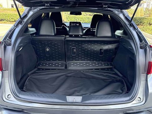 Used 2019 Toyota C-HR Limited image 12