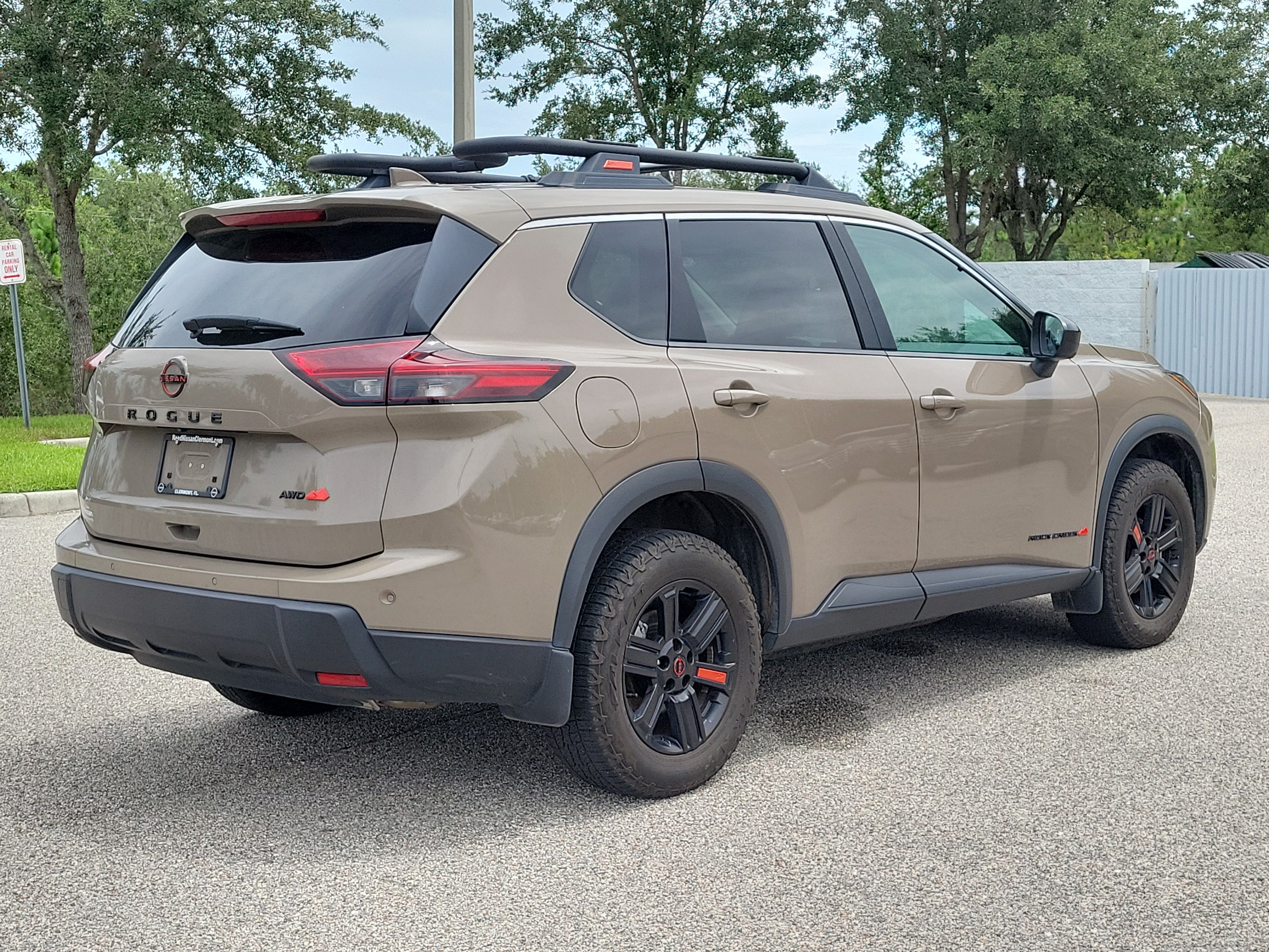 Certified 2025 Nissan Rogue SV AWD/4WD image 5