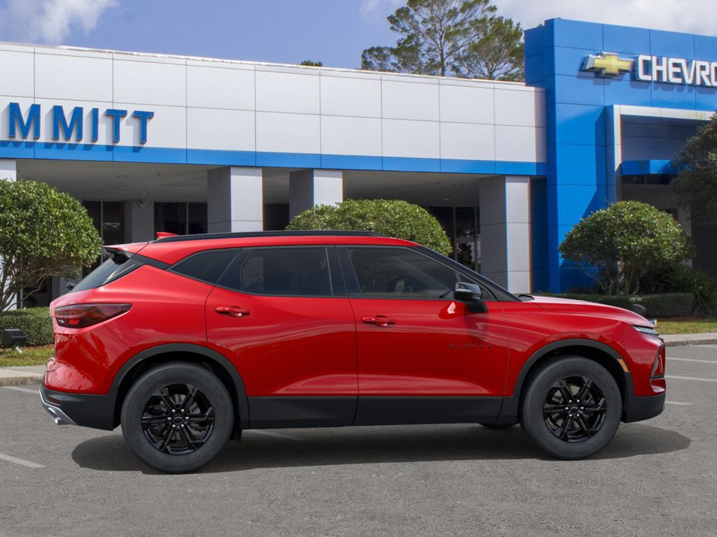 New 2026 Chevrolet Blazer LT w/ Midnight/Sport Edition FWD image 5