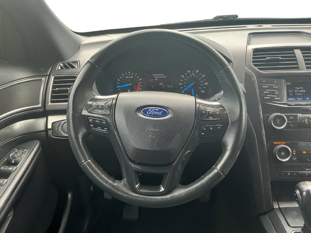 Used 2019 Ford Explorer XLT FWD image 18