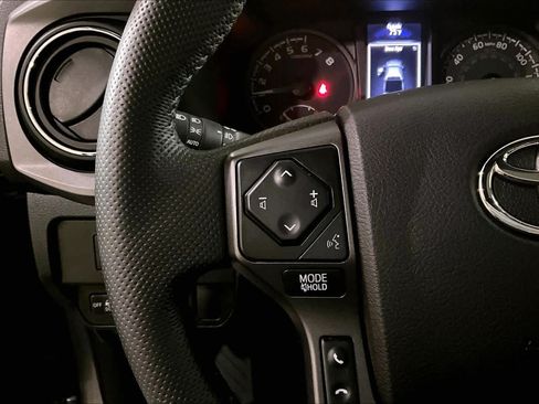 Used 2021 Toyota Tacoma TRD Sport w/ TRD Premium Sport Package AWD/4WD image 23