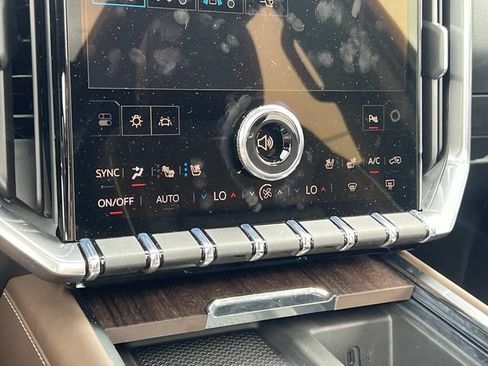 New 2026 GMC Acadia Denali Ultimate w/ LPO, Floor Liner Package AWD/4WD image 24