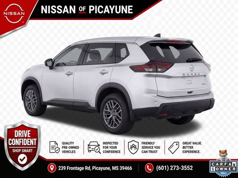 Used 2024 Nissan Rogue S AWD/4WD image 3