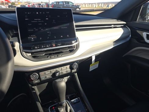 New 2026 Jeep Compass Limited image 27