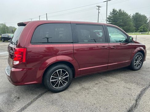 Used 2019 Dodge Grand Caravan GT FWD image 4