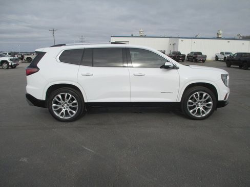 Certified 2024 GMC Acadia Denali w/ Super Cruise Package image 4