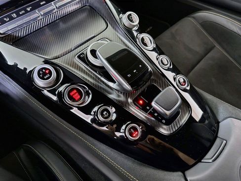 Used 2019 Mercedes-Benz AMG GT R image 23