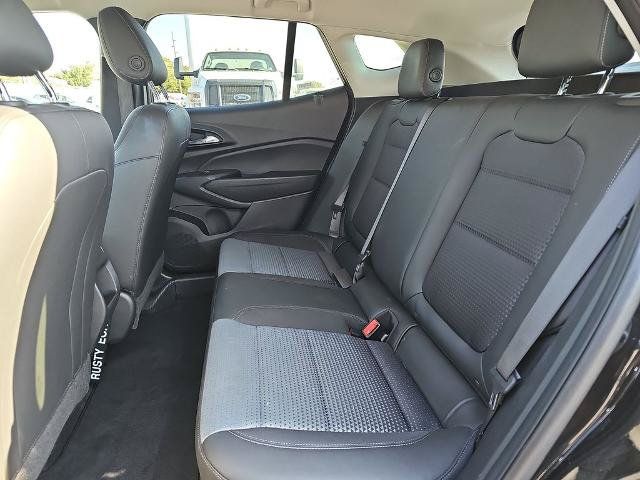 Used 2025 Chevrolet Trax LT w/ LT Convenience Package FWD image 13