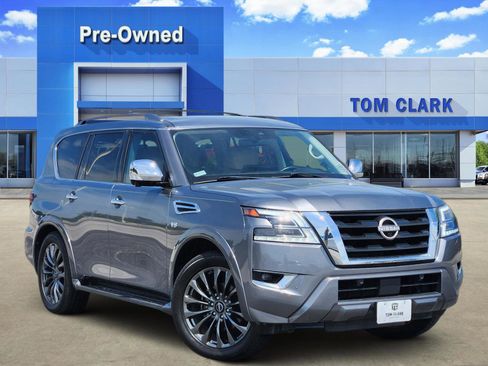 Used 2022 Nissan Armada Platinum w/ Captain's Chairs Package AWD/4WD image 1