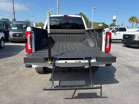 Used 2025 Ford F250 Platinum w/ Platinum Plus Package AWD/4WD image 17