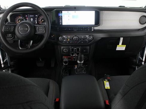 New 2026 Jeep Gladiator Willys image 9