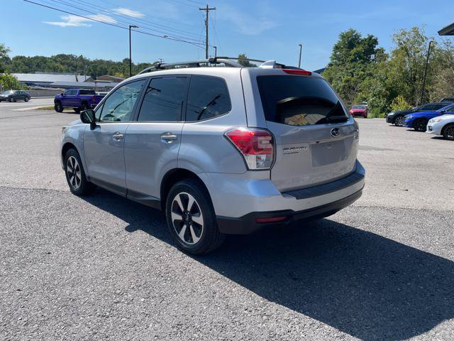 Used 2017 Subaru Forester 2.5i w/ Alloy Wheel Package AWD/4WD image 5