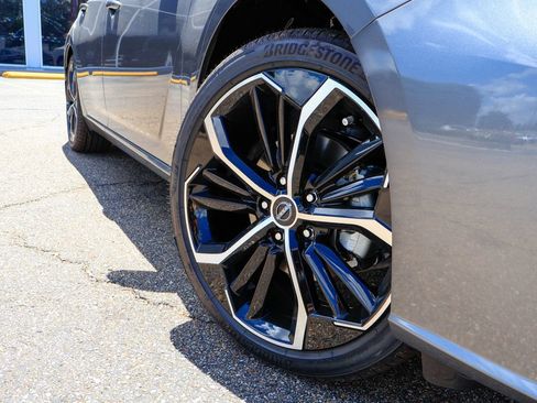 New 2026 Nissan Altima 2.5 SR w/ SR Premium Package FWD image 19