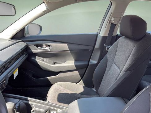 Used 2025 Honda Accord LX image 12
