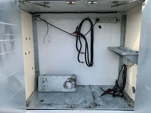 Used 2013 Ford E-450 and Econoline 450 Super Duty w/ PWR Locks & Windows Group image 23