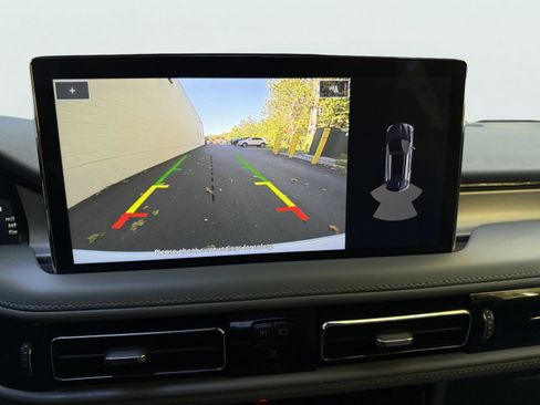 Used 2023 Lincoln Nautilus Reserve w/ Cargo Utility Package image 5