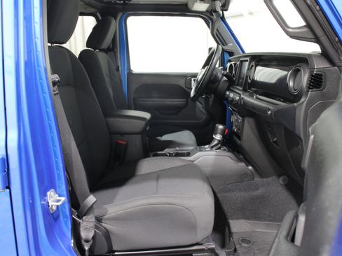 Used 2022 Jeep Gladiator Sport image 25